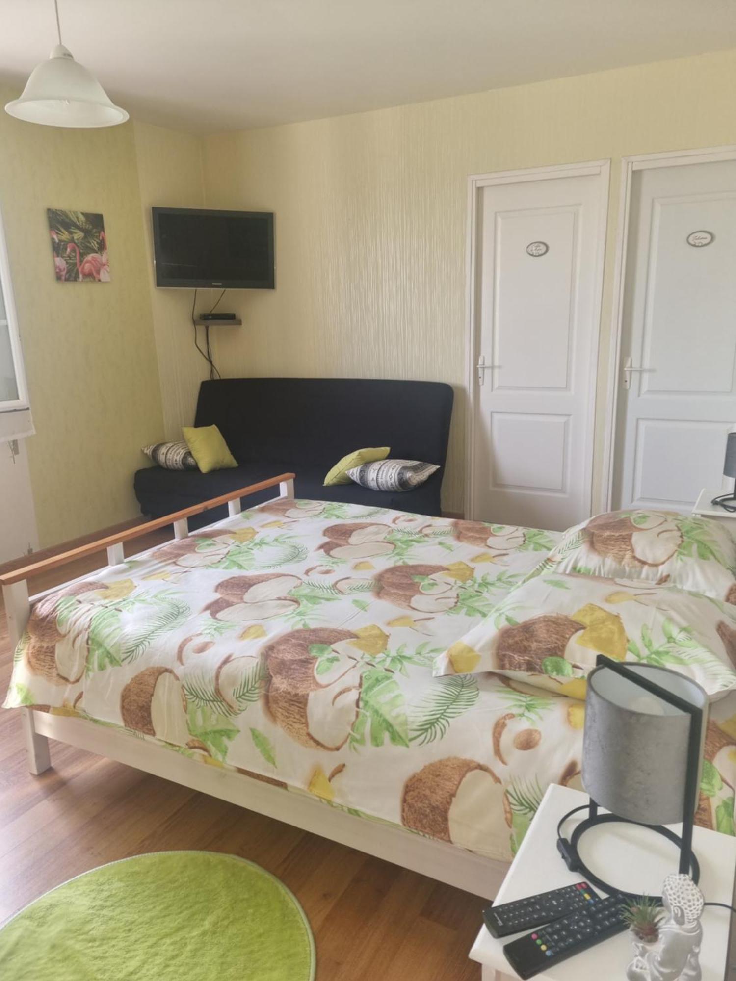 Bed and Breakfast Le Logis Du Marais Les Magnils-Reigniers Esterno foto